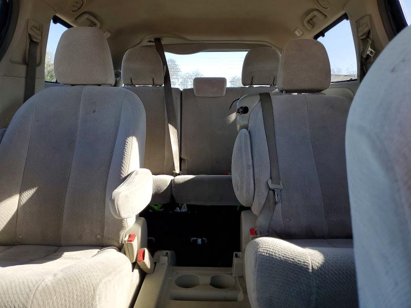 51004166 :رقم المزاد ، 5TDKK3DCXES497720 vin ، 2014 Toyota Sienna مزاد بيع