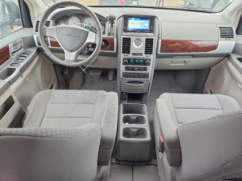 2010 Chrysler Town & Country მანქანა იყიდება აუქციონზე, vin: 2A4RR5DX7AR126441, აუქციონის ნომერი: 50528276