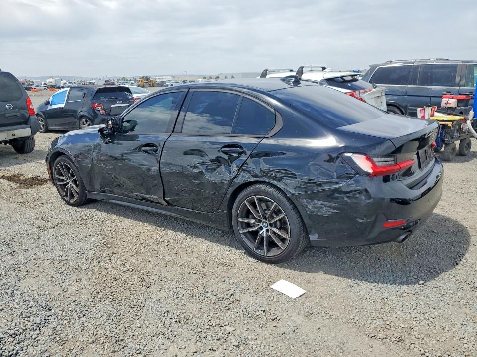 52079306 :رقم المزاد ، WBA5R1C5XKAJ98833 vin ، 2019 Bmw 330i مزاد بيع