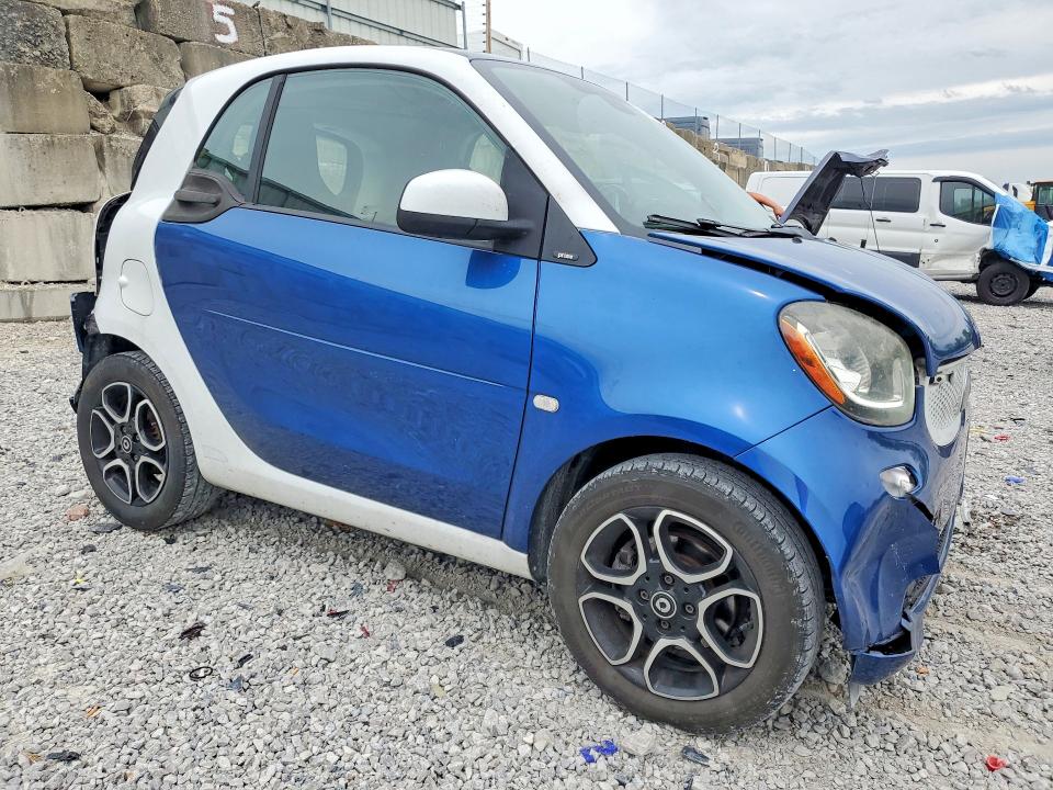 Aukcja sprzedaży 2016 Smart Fortwo, vin: WMEFJ5DA7GK063376, numer aukcji: 51159866