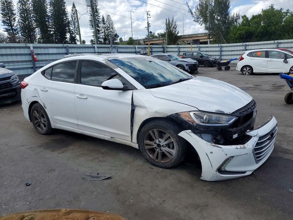 50566976 :رقم المزاد ، 5NPD84LF7JH359819 vin ، 2018 Hyundai Elantra مزاد بيع