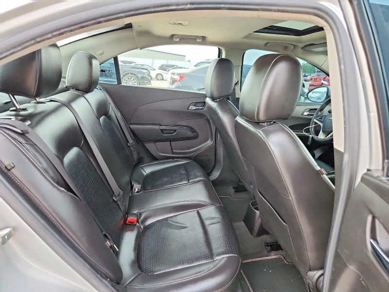 48345166 :رقم المزاد ، 1G1JF5SB9L4114146 vin ، 2020 Chevrolet Sonic مزاد بيع