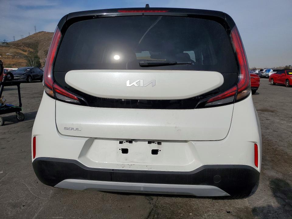 50125506 :رقم المزاد ، KNDJ23AU0P7840783 vin ، 2023 Kia Soul مزاد بيع