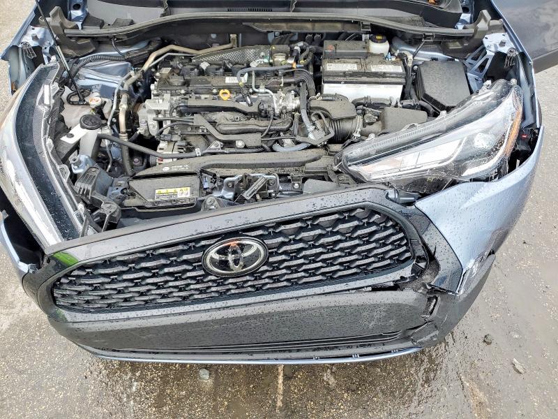 49252656 :رقم المزاد ، 7MUCAAAG9SV147015 vin ، 2025 Toyota Corolla Cross مزاد بيع