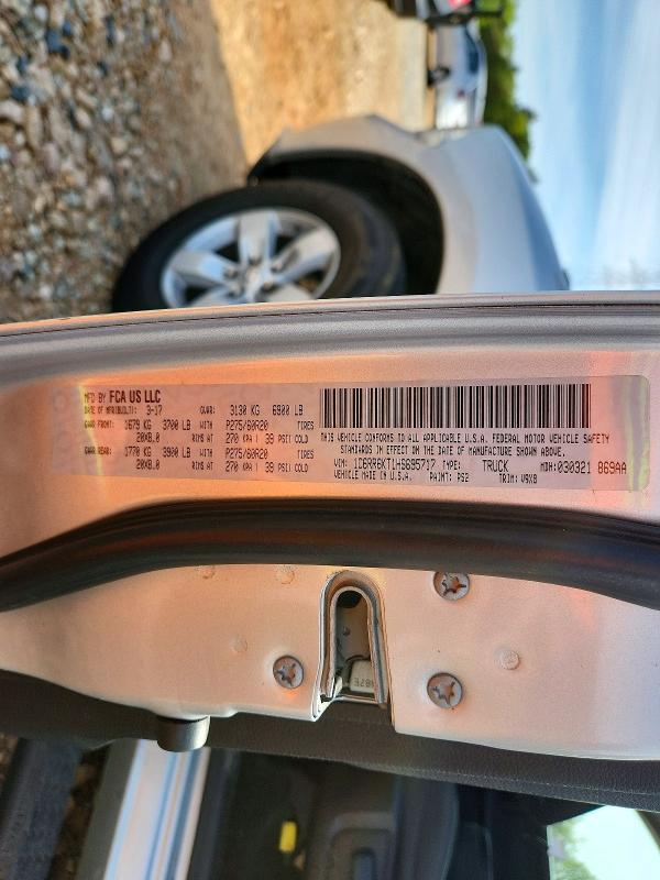 49218296 :رقم المزاد ، 1C6RR6KT1HS695717 vin ، 2017 Ram 1500 مزاد بيع