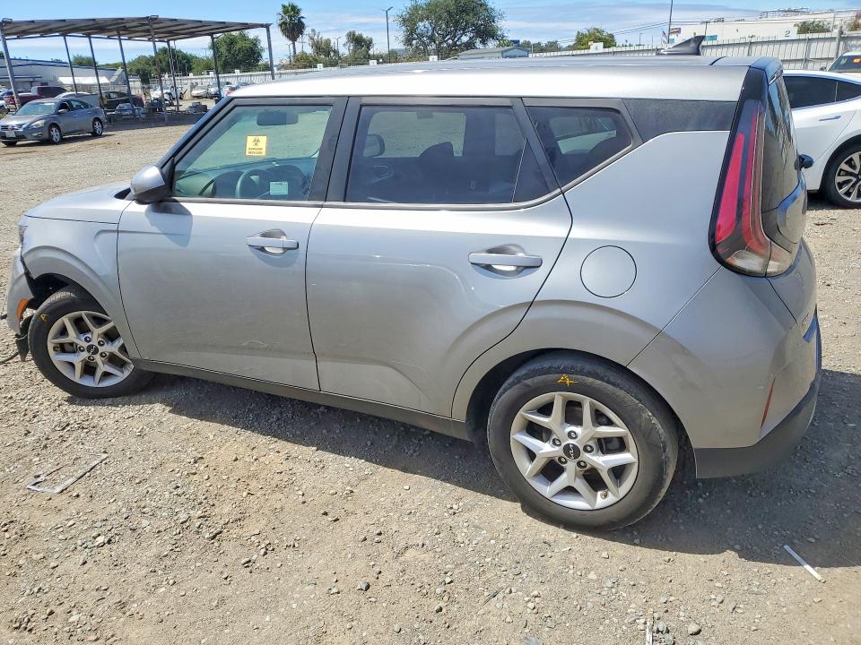 50525946 :رقم المزاد ، KNDJ23AU7P7881086 vin ، 2023 Kia Soul مزاد بيع