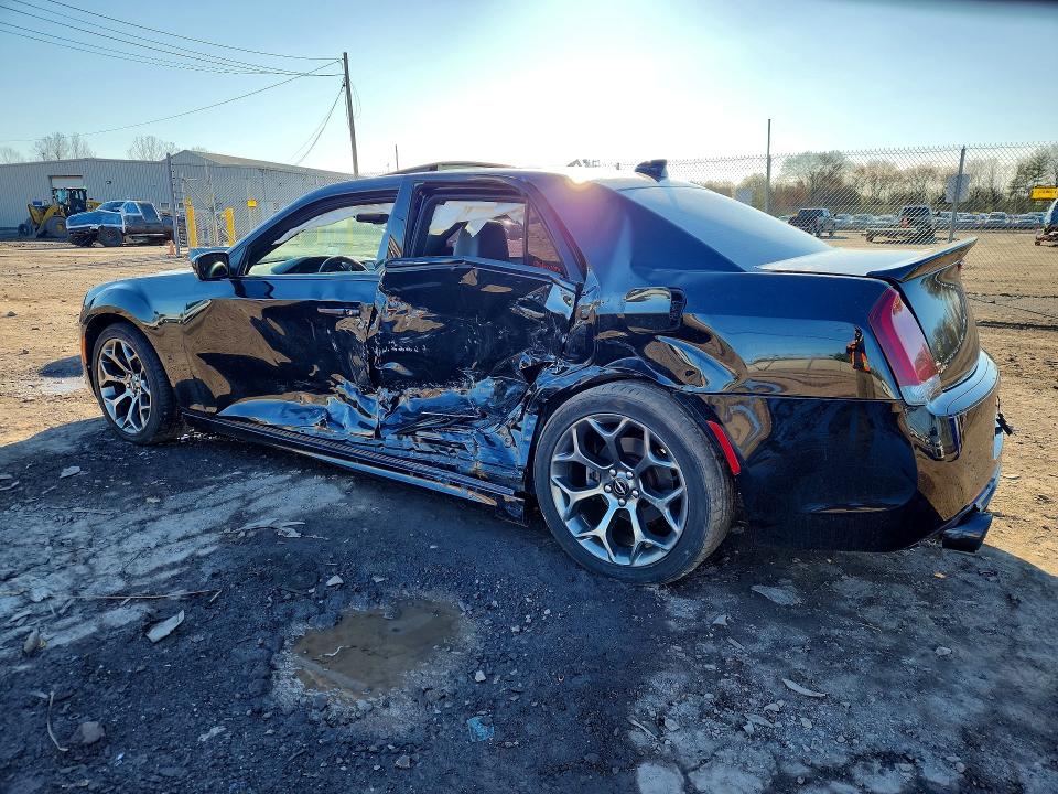 Продаж на аукціоні авто 2015 Chrysler 300, vin: 2C3CCABT1FH808139, номер лоту: 48965976