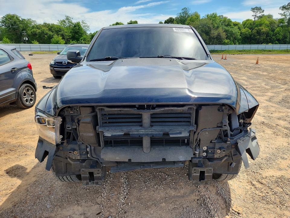 48986246 :رقم المزاد ، 1C6RR6LT7FS613033 vin ، 2015 Ram 1500 مزاد بيع