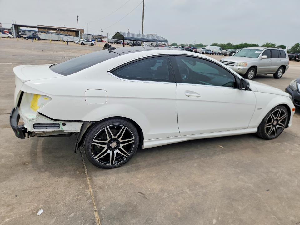 2014 Mercedes-benz C მანქანა იყიდება აუქციონზე, vin: WDDGJ4HB0EG265790, აუქციონის ნომერი: 50560686