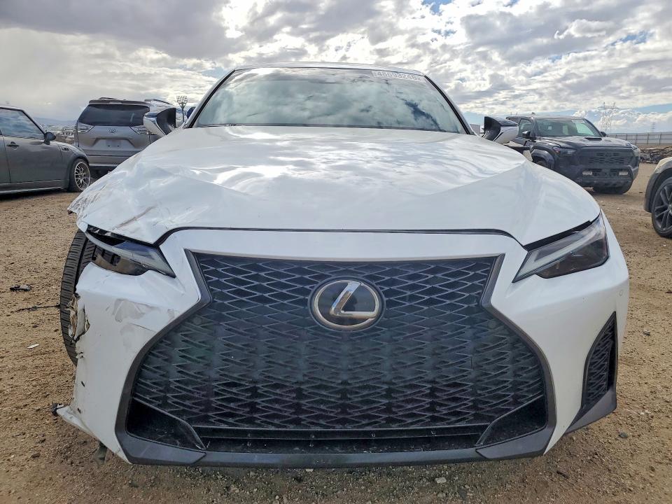 48693246 :رقم المزاد ، JTHGZ1B22M5039429 vin ، 2021 Lexus Is 350 مزاد بيع