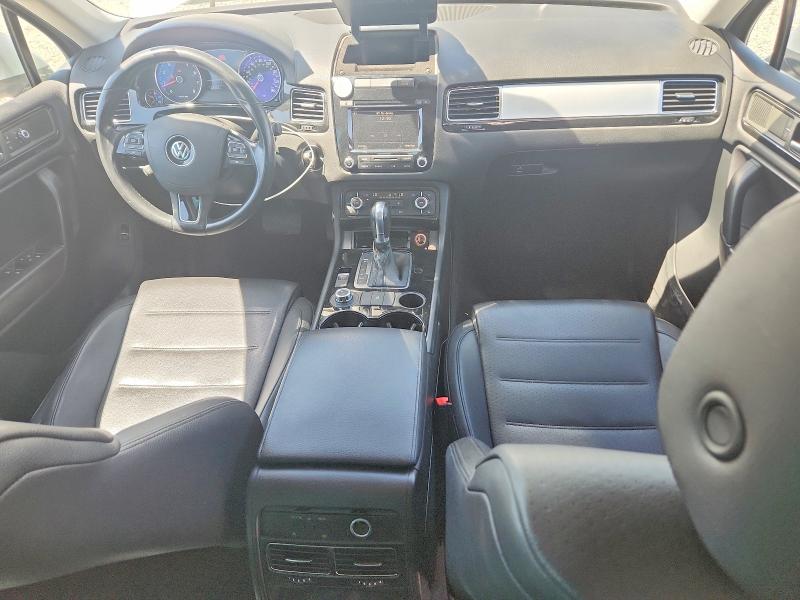 50979366 :رقم المزاد ، WVGEF9BP2DD006833 vin ، 2013 Volkswagen Touareg مزاد بيع
