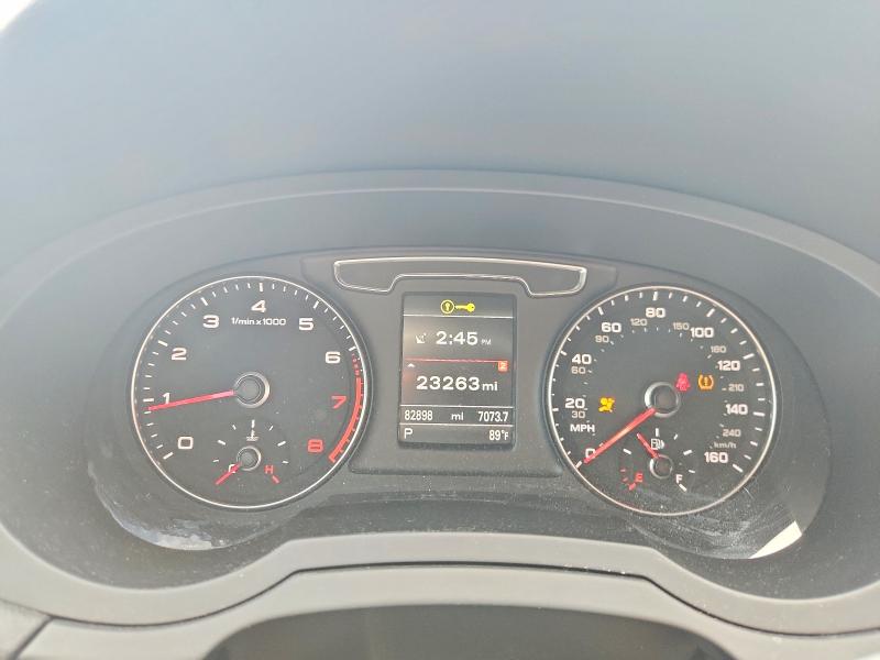 Продаж на аукціоні авто 2018 Audi Q3, vin: WA1JCCFSXJR012945, номер лоту: 49412816