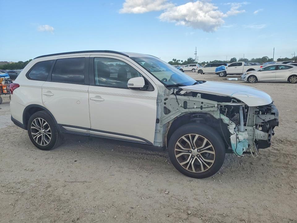 Продажа на аукционе авто 2017 Mitsubishi Outlander, vin: JA4AZ3A3XHZ027616, номер лота: 50803866