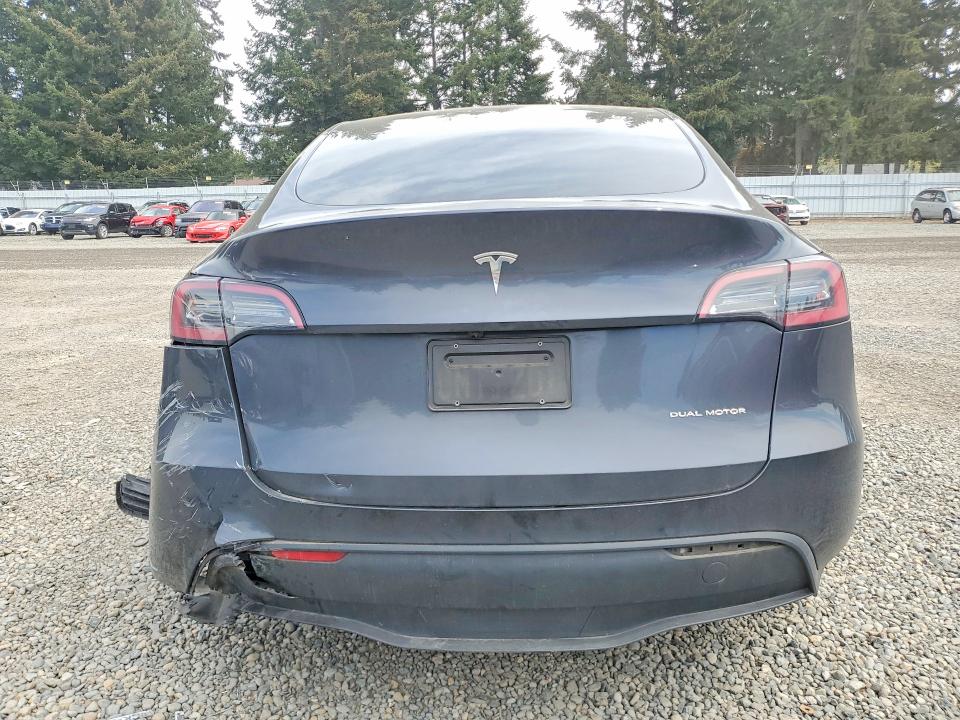 2024 Tesla Model Y მანქანა იყიდება აუქციონზე, vin: 7SAYGDEE3RF120631, აუქციონის ნომერი: 50660026