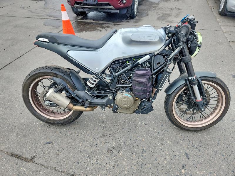 2020 Husqvarna Vitpilen 401/svartpilen 401 მანქანა იყიდება აუქციონზე, vin: MD2JUJ407LC264452, აუქციონის ნომერი: 49595496