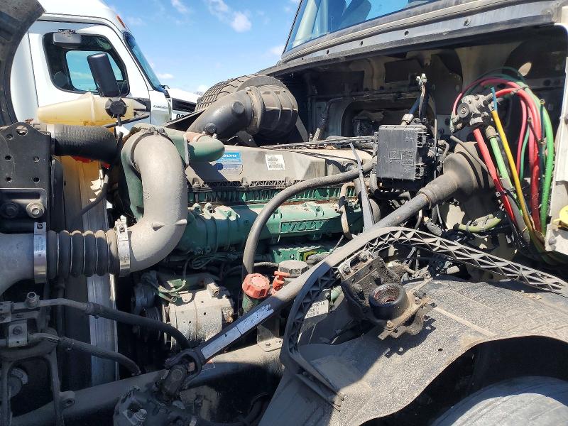 48815756 :رقم المزاد ، 4V4NC9EJ7GN974546 vin ، 2016 Volvo Vnl مزاد بيع