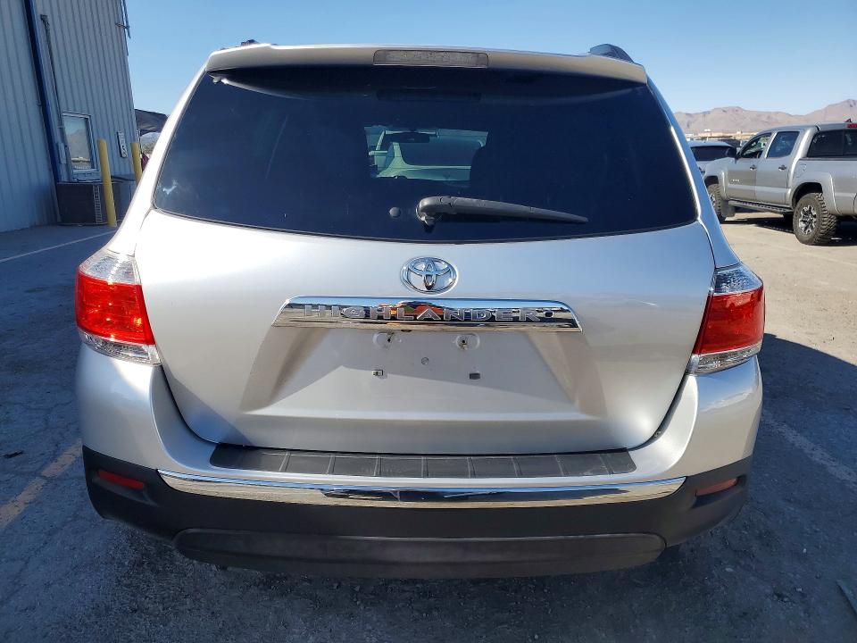 50489626 :رقم المزاد ، 5TDZK3EH8DS132055 vin ، 2013 Toyota Highlander مزاد بيع