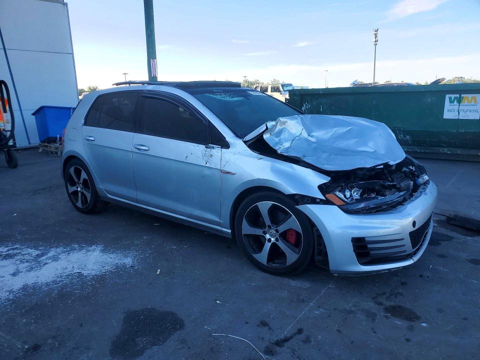50731926 :رقم المزاد ، 3VW4T7AU9FM052765 vin ، 2015 Volkswagen Gti مزاد بيع