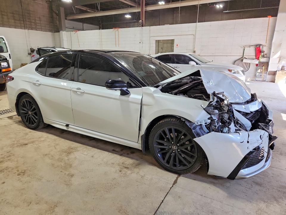 2024 Toyota Camry მანქანა იყიდება აუქციონზე, vin: 4T1K61AK7RU189163, აუქციონის ნომერი: 49298126