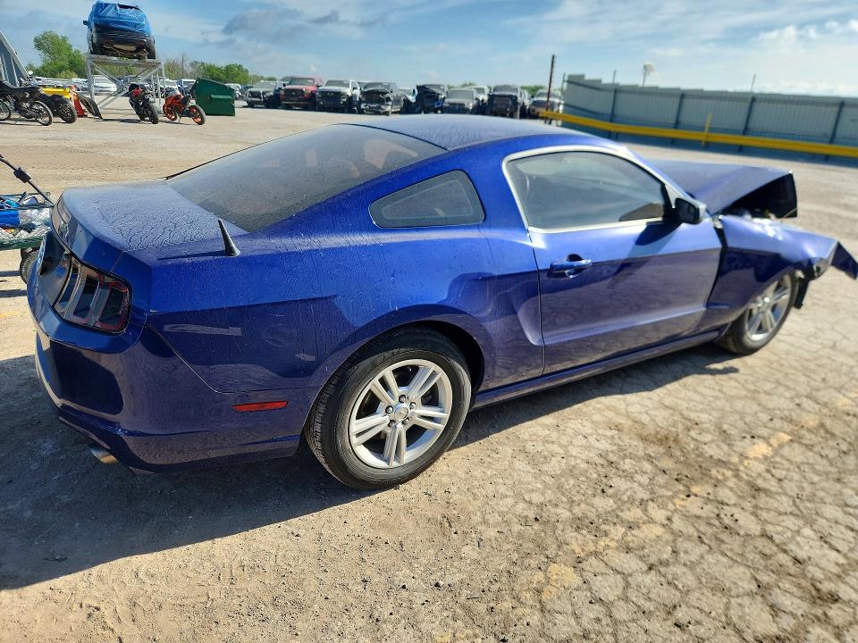 2014 Ford Mustang მანქანა იყიდება აუქციონზე, vin: 1ZVBP8AM6E5229228, აუქციონის ნომერი: 49832446
