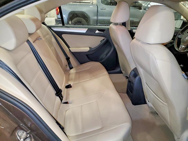 49773506 :رقم المزاد ، 3VWDX7AJ7DM358774 vin ، 2013 Volkswagen Jetta مزاد بيع