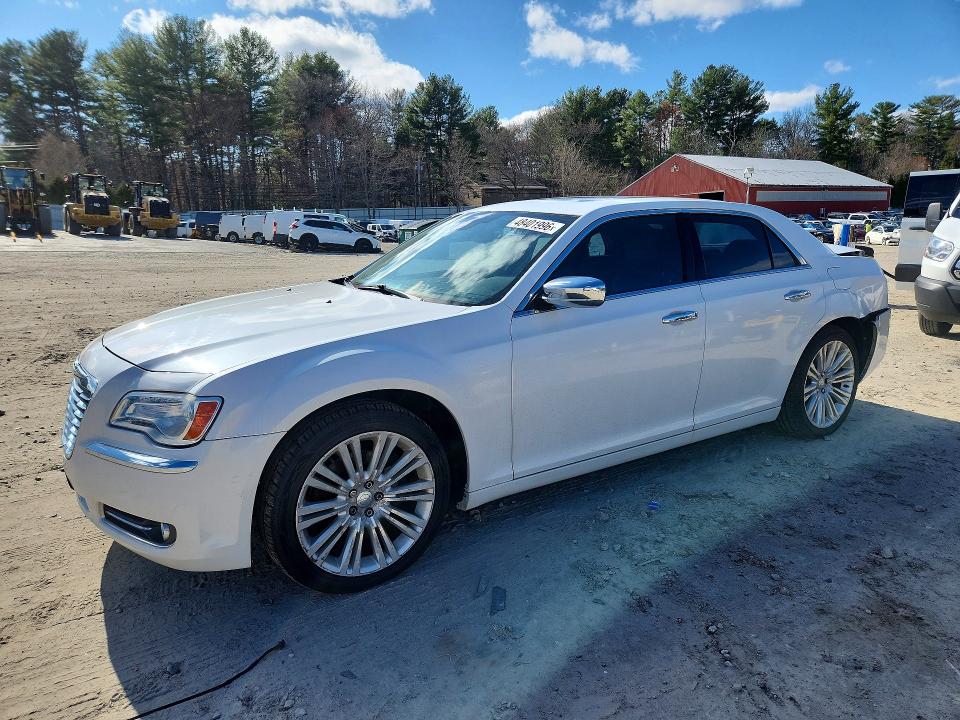 48401996 :رقم المزاد ، 2C3CA6CT8BH537401 vin ، 2011 Chrysler 300c مزاد بيع