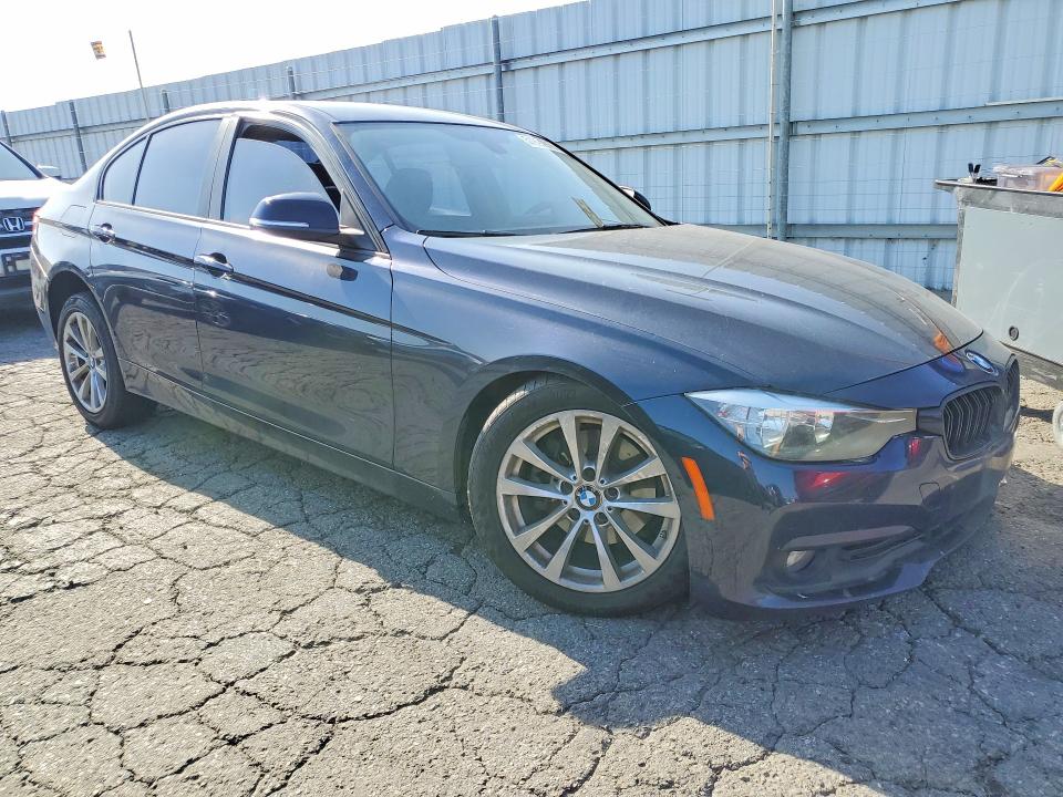 Продажа на аукционе авто 2016 Bmw 320, vin: WBA8E1G58GNU10910, номер лота: 51891916