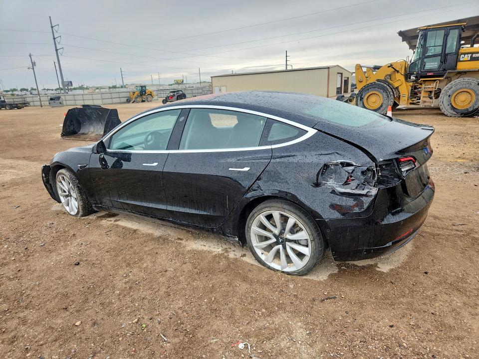 50548116 :رقم المزاد ، 5YJ3E1EA7JF053383 vin ، 2018 Tesla Model 3 مزاد بيع