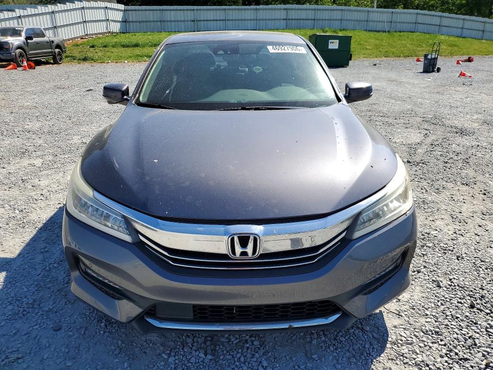 2017 Honda Accord მანქანა იყიდება აუქციონზე, vin: 1HGCR3F9XHA015915, აუქციონის ნომერი: 46927906