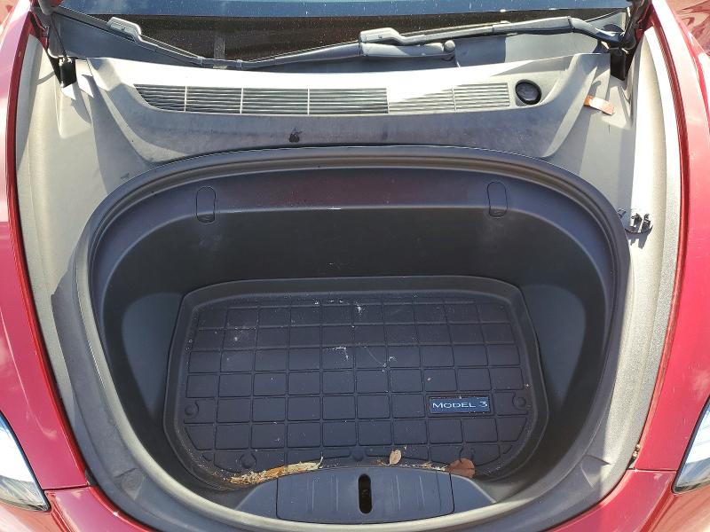 49504976 :رقم المزاد ، 5YJ3E1EA0JF102973 vin ، 2018 Tesla Model 3 مزاد بيع