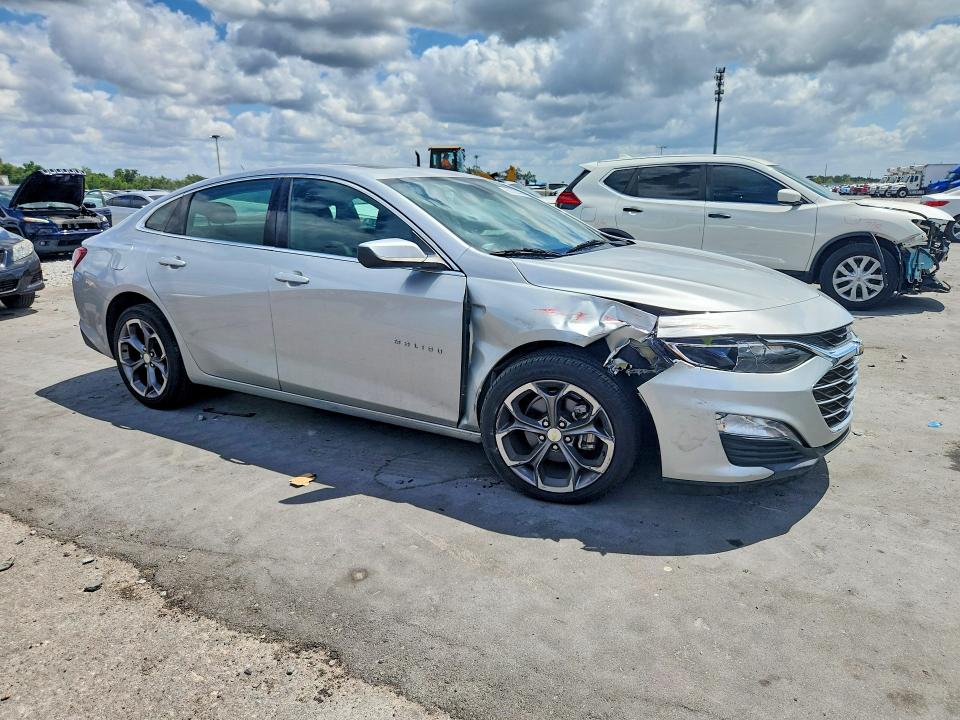 Продажа на аукционе авто 2021 Chevrolet Malibu, vin: 1G1ZD5ST3MF068918, номер лота: 50708486