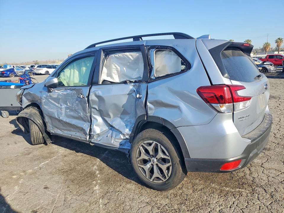 51624696 :رقم المزاد ، JF2SKAFC8MH420494 vin ، 2021 Subaru Forester مزاد بيع
