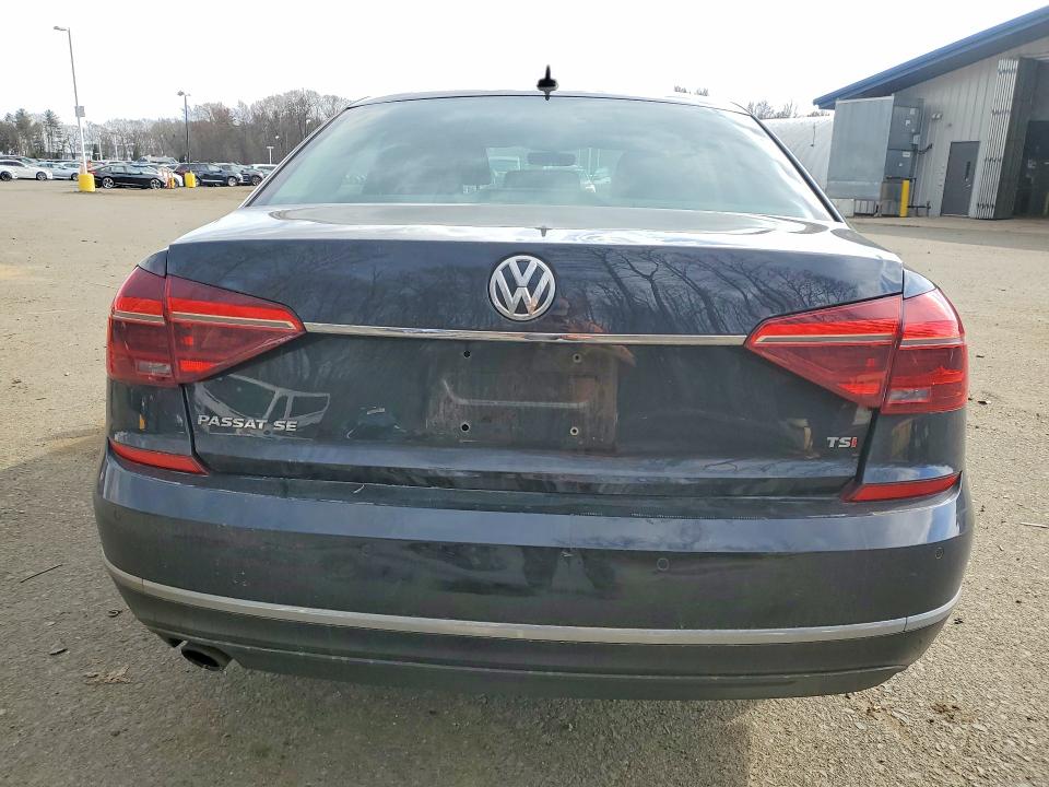 Aukcja sprzedaży 2018 Volkswagen Passat, vin: 1VWBA7A30JC014291, numer aukcji: 49863846