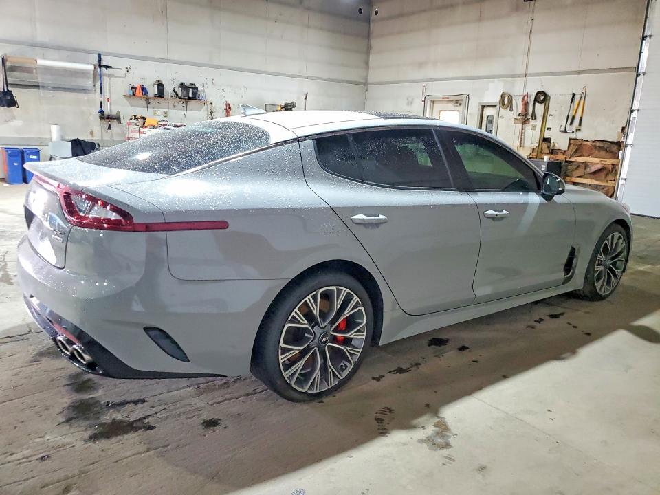 2019 Kia Stinger მანქანა იყიდება აუქციონზე, vin: KNAE55LC0K6064210, აუქციონის ნომერი: 49253636