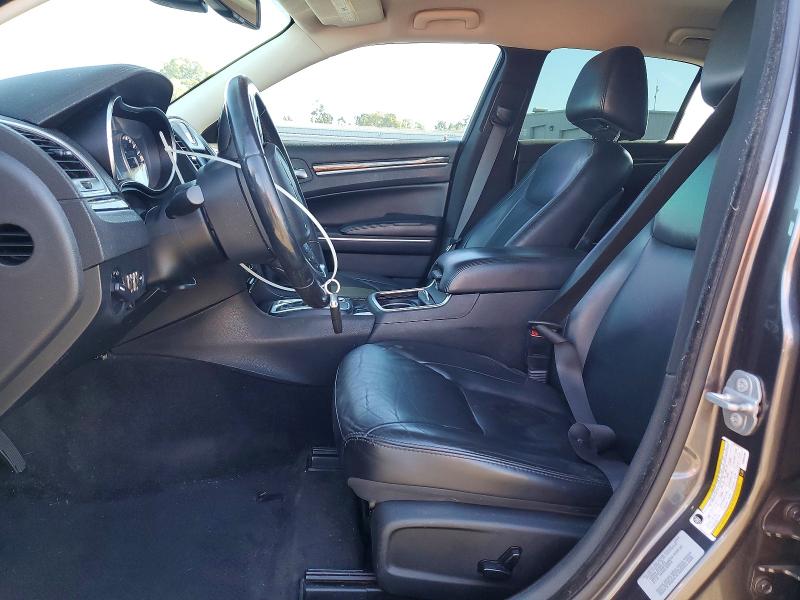 48803556 :رقم المزاد ، 2C3CCAAG6FH864288 vin ، 2015 Chrysler 300 مزاد بيع