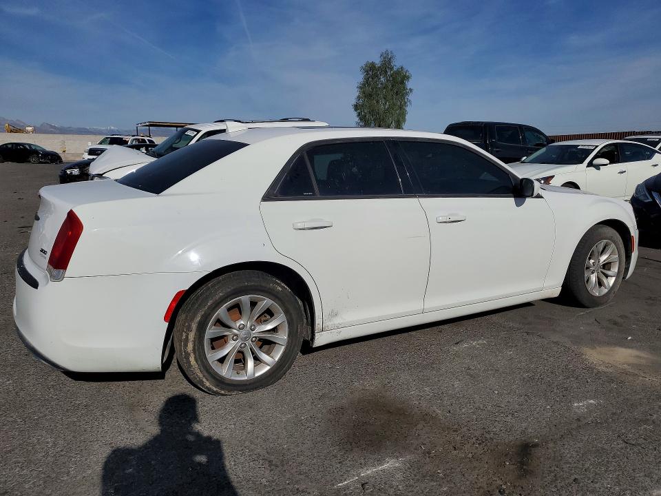 49407966 :رقم المزاد ، 2C3CCAAGXFH930177 vin ، 2015 Chrysler 300 مزاد بيع