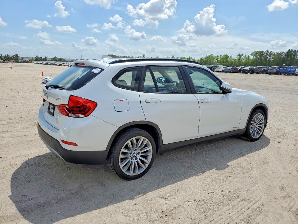 Продажа на аукционе авто 2015 Bmw X1, vin: WBAVL1C5XFVY35364, номер лота: 49473216