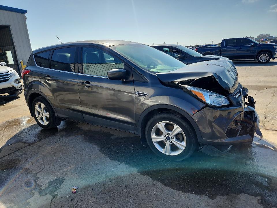 2015 Ford Escape მანქანა იყიდება აუქციონზე, vin: 1FMCU0G70FUA49264, აუქციონის ნომერი: 50163866
