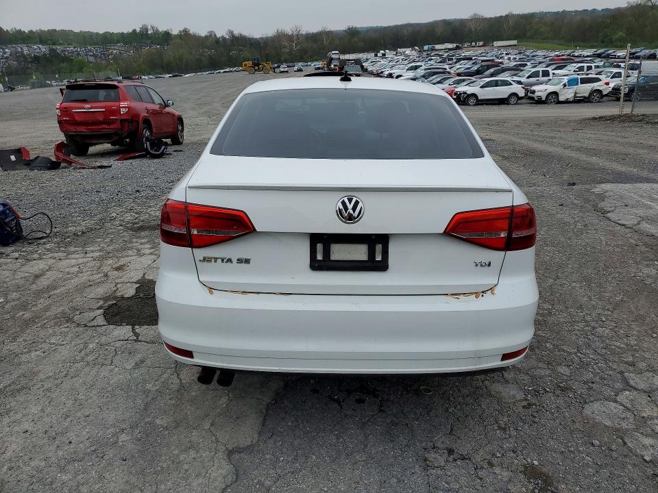 Aukcja sprzedaży 2015 Volkswagen Jetta, vin: 3VWLA7AJ0FM340424, numer aukcji: 51373366