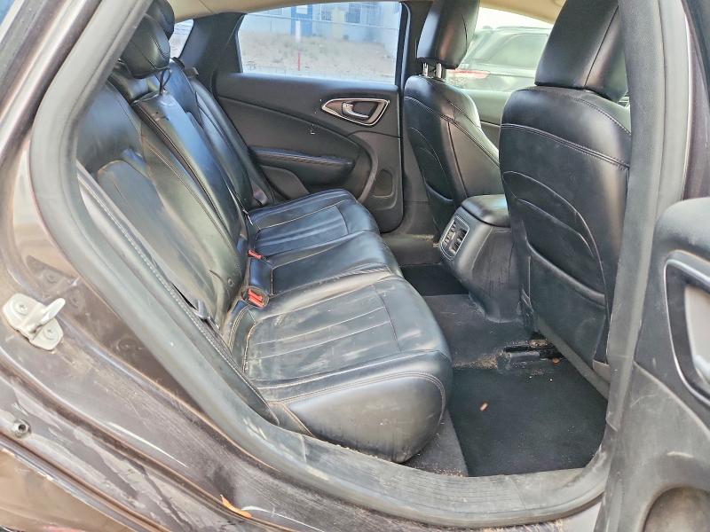 48794726 :رقم المزاد ، 1C3CCCCG2GN147324 vin ، 2016 Chrysler 200 مزاد بيع
