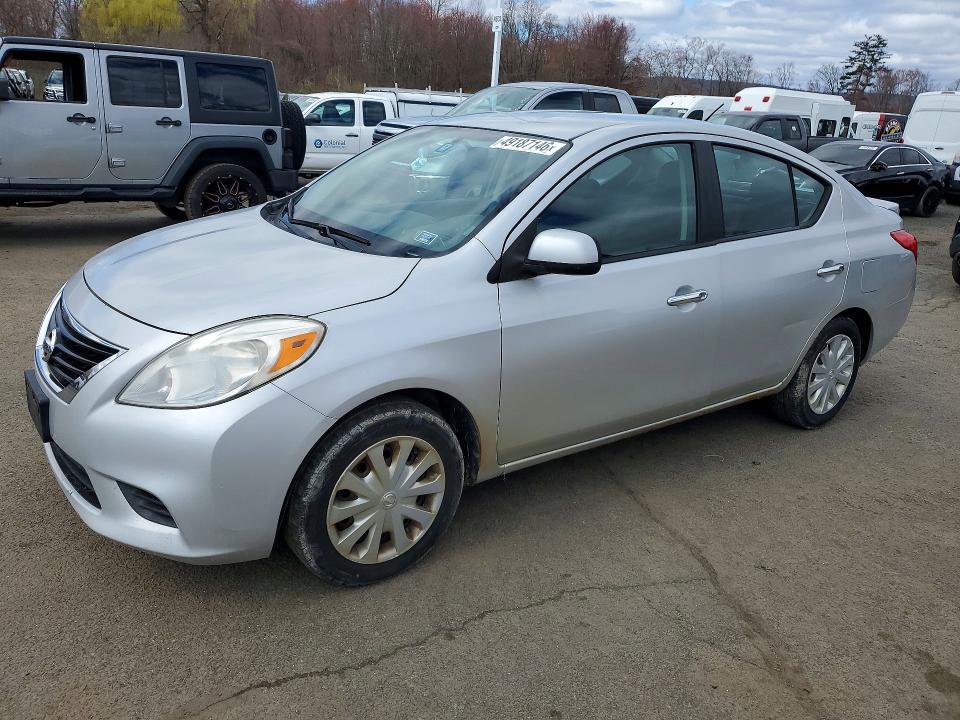 49187146 :رقم المزاد ، 3N1CN7AP5DL853508 vin ، 2013 Nissan Versa مزاد بيع