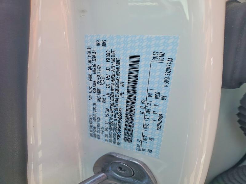 2022 Ford Escape მანქანა იყიდება აუქციონზე, vin: 1FMCU9G60NUB95562, აუქციონის ნომერი: 51810026