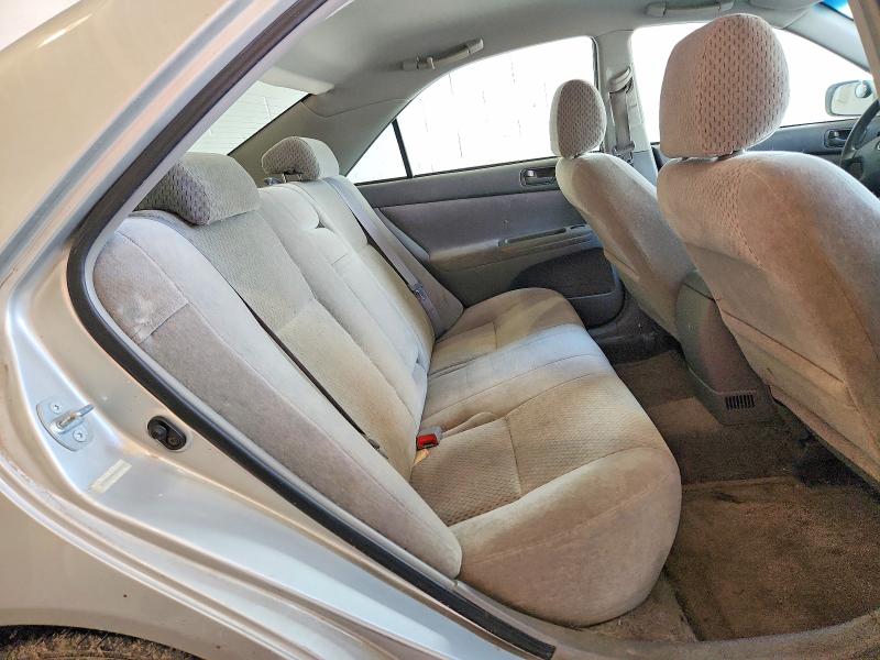 50855926 :رقم المزاد ، 4T1BE32K83U241212 vin ، 2003 Toyota Camry مزاد بيع