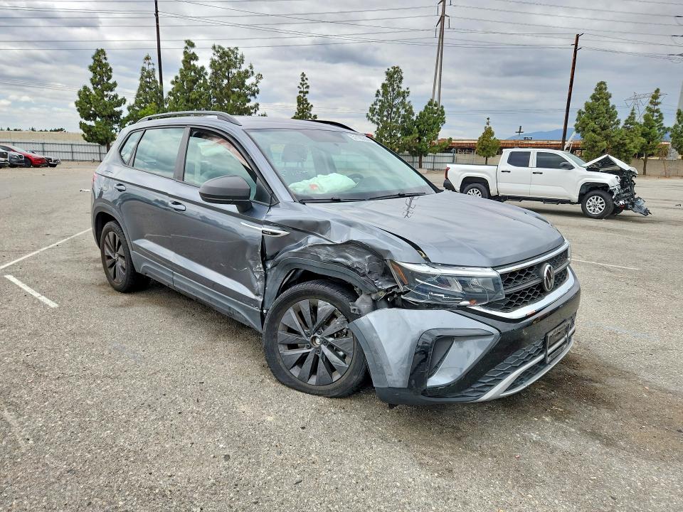 2022 Volkswagen Taos მანქანა იყიდება აუქციონზე, vin: 3VVCX7B28NM052031, აუქციონის ნომერი: 51195506