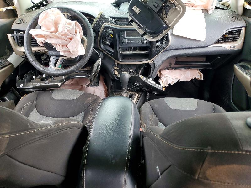 48505796 :رقم المزاد ، 1C4PJLCB2JD566603 vin ، 2018 Jeep Cherokee مزاد بيع