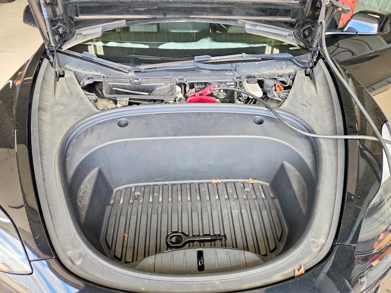 51615286 :رقم المزاد ، 5YJ3E1EAXNF371651 vin ، 2022 Tesla Model 3 مزاد بيع