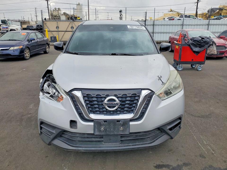 50778826 :رقم المزاد ، 3N1CP5BV4LL509422 vin ، 2020 Nissan Kicks مزاد بيع