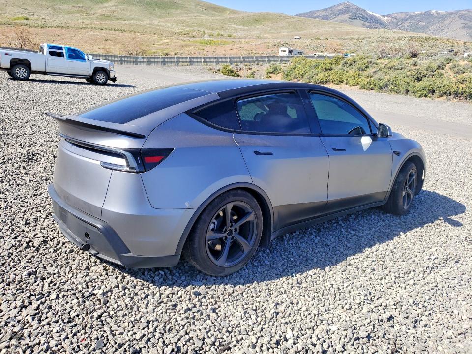 50486186 :رقم المزاد ، 7SAYGDEE8TF461482 vin ، 2026 Tesla Model Y مزاد بيع