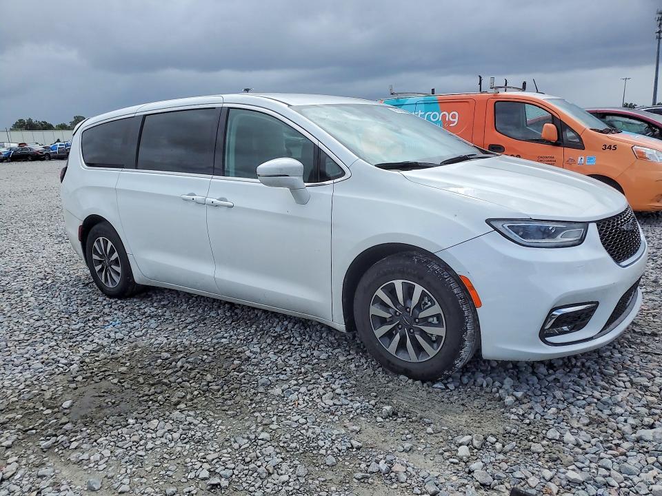 49165686 :رقم المزاد ، 2C4RC1L70NR207322 vin ، 2022 Chrysler Pacifica مزاد بيع