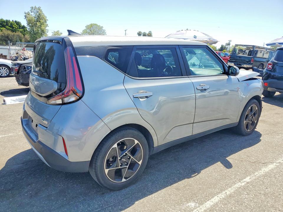 Продажа на аукционе авто 2023 Kia Soul, vin: KNDJ33AU2P7842192, номер лота: 51182716